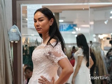 img-title Soal Azka Corbuzier Tak Panggil Mama, Kalina Oktarani: Itu Cuma...