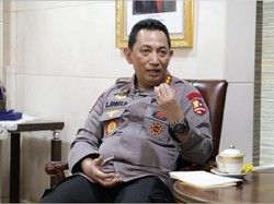 Kapolri Listyo Sigit Kantongi Tiga Jabatan Penting dalam Lima Bulan