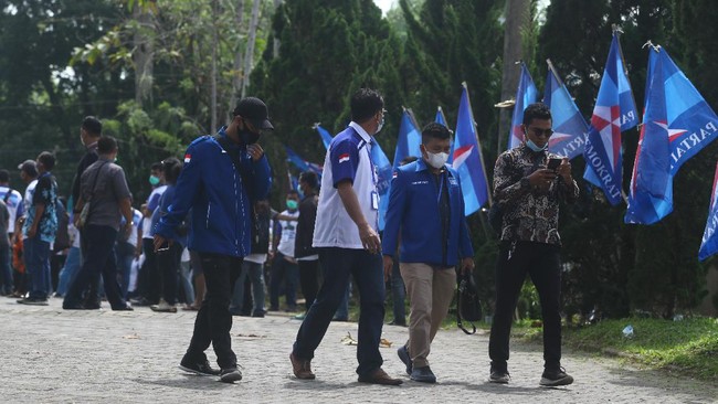 Polda Kalimantan Barat mengatakan anggotanya mendatangi DPC Demokrat Kabupaten Melawi untuk mencari informasi untuk kepentingan keamanan.