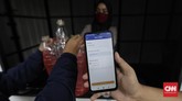 FOTO: Menukar Sampah Anorganik di Stasiun MRT Blok M Warga dapat menyetorkan sampah anorganik ke stasiun limbah Rekosistem yang tersedia di Stasiun MRT Blok M, Jakarta.