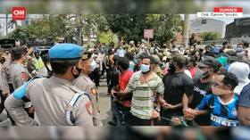 VIDEO:Dalih Prokes, Polisi Semarang Bubarkan Aksi Otsus Papua