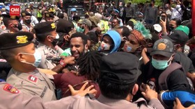 VIDEO: Demo Tolak Otsus Papua di Semarang Ricuh