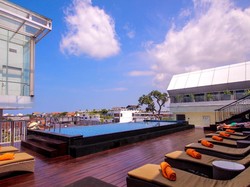 Video: Rekomendasi Staycation di Hotel Mewah