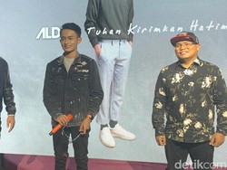 Lirik dan Chord Tetap Mengerti oleh Kerispatih