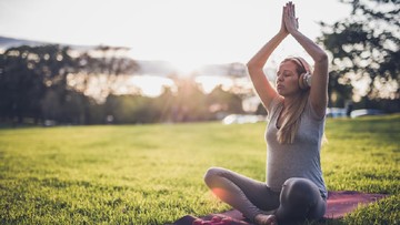 TIPS MENJAGA KESEHATAN MENTAL SELAMA MASA KEHAMILAN