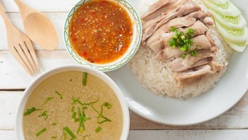 RESEP SPRING ROLL DAN NASI HAINAN