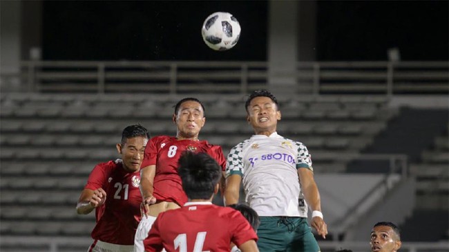 Timnas Indonesia U-23 akan menghadapi Bali United malam ini. Berikut prediksi hasil Timnas U-23 vs Bali United.