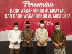 Resmikan Bank Wakaf Mikro di Solo, OJK: Kita Perkuat dengan Pembinaan