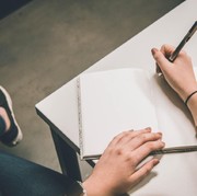 Para Penulis Perempuan Paling Inspiratif, Ada Favoritmu?