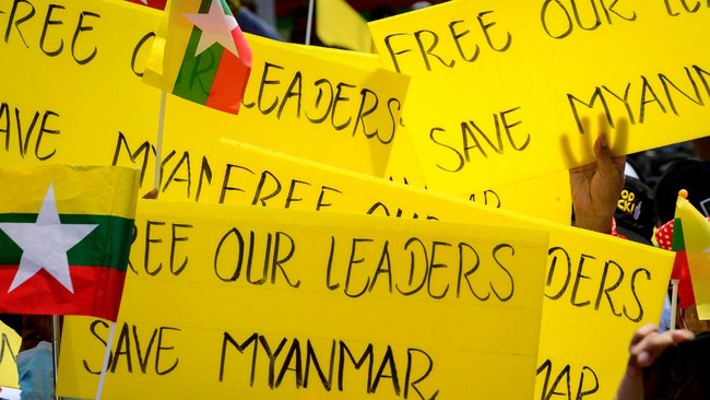 FOTO: Demo Pekerja Migran Myanmar di Gedung PBB Thailand