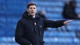 Steven Gerrard Juara Bersama Rangers di Skotlandia