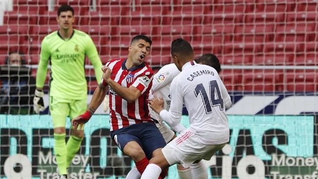 Atletico Madrid unggul 1-0 atas Real Madrid dalam babak pertama lanjutan Liga Spanyol di Stadion Wanda Metropolitano, Minggu (7/3) malam WIB.
