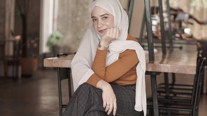 Inspirasi Fashion ala Putri Anne, Sederhana Tapi Memesona