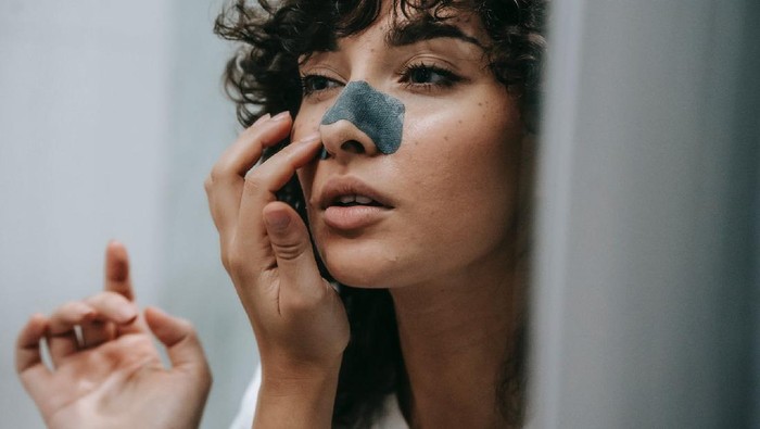 6 Pilihan Produk Skincare Untuk Menghilangkan Komedo di Bawah 100 Ribu Rupiah