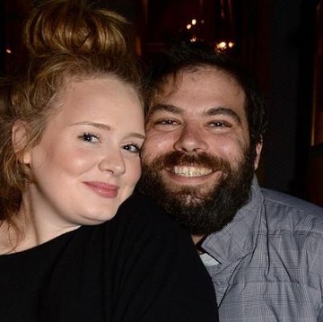 Adele Resmi Cerai dengan Simon Konecki Setelah 2 Tahun Berpisah