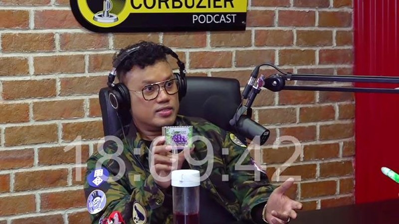 Beberapa waktu lalu, selebriti Tanah Air Uya Kuya sempat terpapar COVID-19. Tidak sendiri, istri Uya Kuya, Astrid dan anak keduanya