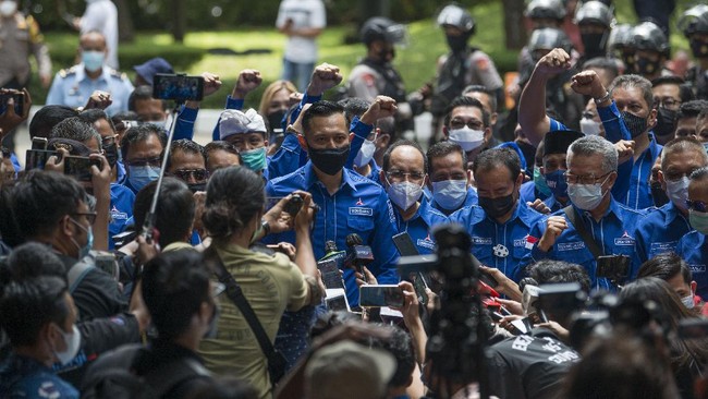 Sejumlah kader Partai Demokrat berencana menggelar aksi solidaritas cap jempol darah sebagai bentuk perlawanan terhadap peninjauan kembali (PK) KSP Moledoko.