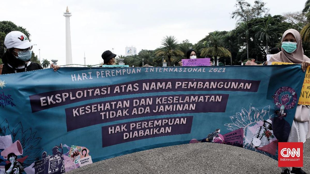 FOTO: Aksi Peringati Hari Perempuan Internasional di Jakarta