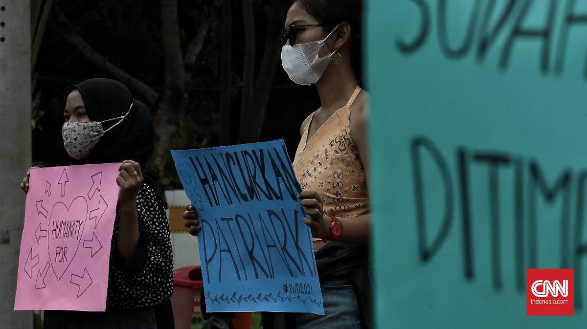 FOTO: Aksi Peringati Hari Perempuan Internasional di Jakarta