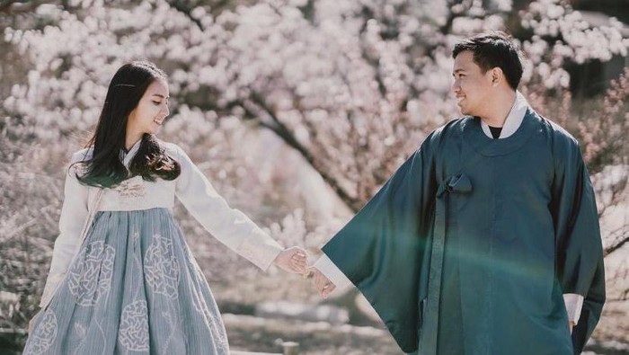 Baru Dilamar! Intip 4 Fakta Clairine Christabel, Calon Istri Joshua Suherman