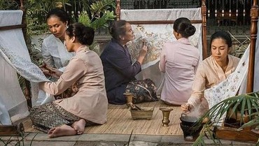 img-title Pesan Dian Sastro di Hari Perempuan Internasional: Mari Terus Berkarya