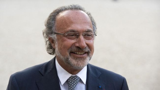 Miliarder Prancis Tewas dalam Kecelakaan Helikopter Miliarder Prancis Olivier Dassault, seorang politisi dan keturunan keluarga pembuat pesawat Dassault tewas dalam kecelakaan helikopter, Minggu (8/3).