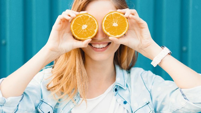 Punya Kulit Sensitif? Yuk, Intip Kandungan Vitamin C yang Cocok Buatmu!