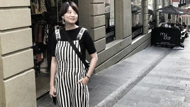 Intip OOTD Leony Vitria dengan Rambut Pendek Mari intip OOTD Leony Vitria dengan penampilan barunya potongan rambut pendek