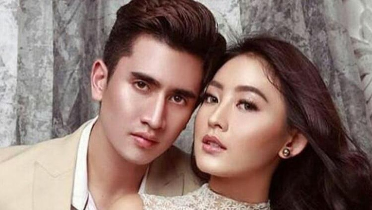 Berikut beberapa pasangan artis yang menjalin kisah cinta dengan pasangan beda agama dan berakhir kandas