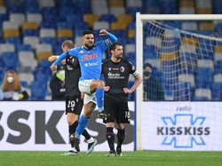 Napoli Bekap Bologna 3-1, Lorenzo Insigne Jadi Bintang