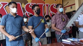 Polisi Tangkap 4 Remaja Geng Motor Bersenjata Tajam di Johar Baru