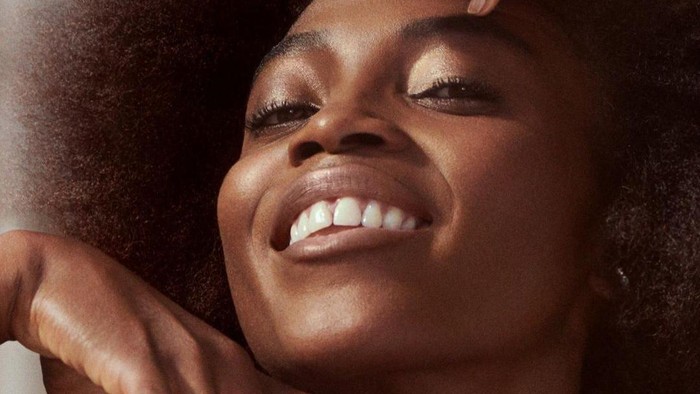 Rekomendasi 5 Foundation Terbaik untuk si Pemilik Kulit Gelap