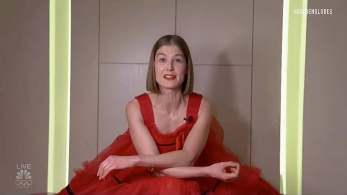 Intip Penampilan Makeup Selebriti Hollywood di Golden Globe 2021