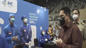 VIDEO: Kementerian BUMN Gelar Vaksinasi untuk Lansia