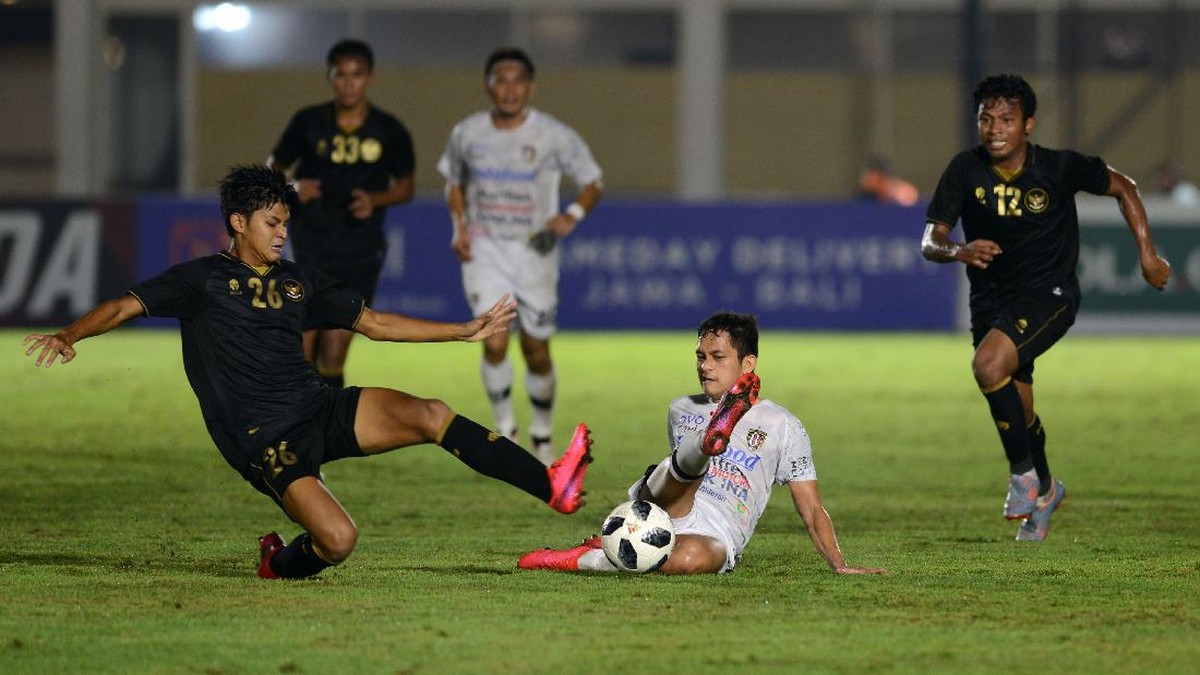 FOTO: Timnas Indonesia U-23 Perkasa Kalahkan Bali United