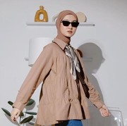 5 Inspirasi Outfit Hijab Vintage ala Selebgram Inas Rana Fagastia, Swag dan Kece Abis!