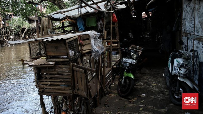 FOTO: Normalisasi Ciliwung Terganjal Pembebasan Lahan