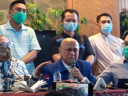 Sambil Menangis, Darmizal Ngaku Nyesal Pernah Menangkan SBY Jadi Ketum PD