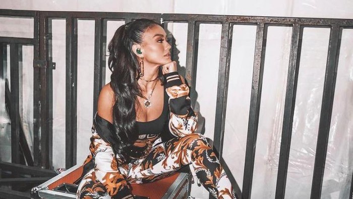 Enggak Usah Galau! 3 Artis Ini Buktikan Menikah Tak Selalu Berpatokan Pada Umur Enggak Usah Galau! 3 Artis Ini Buktikan Menikah Tak Selalu Berpatokan Pada Umur