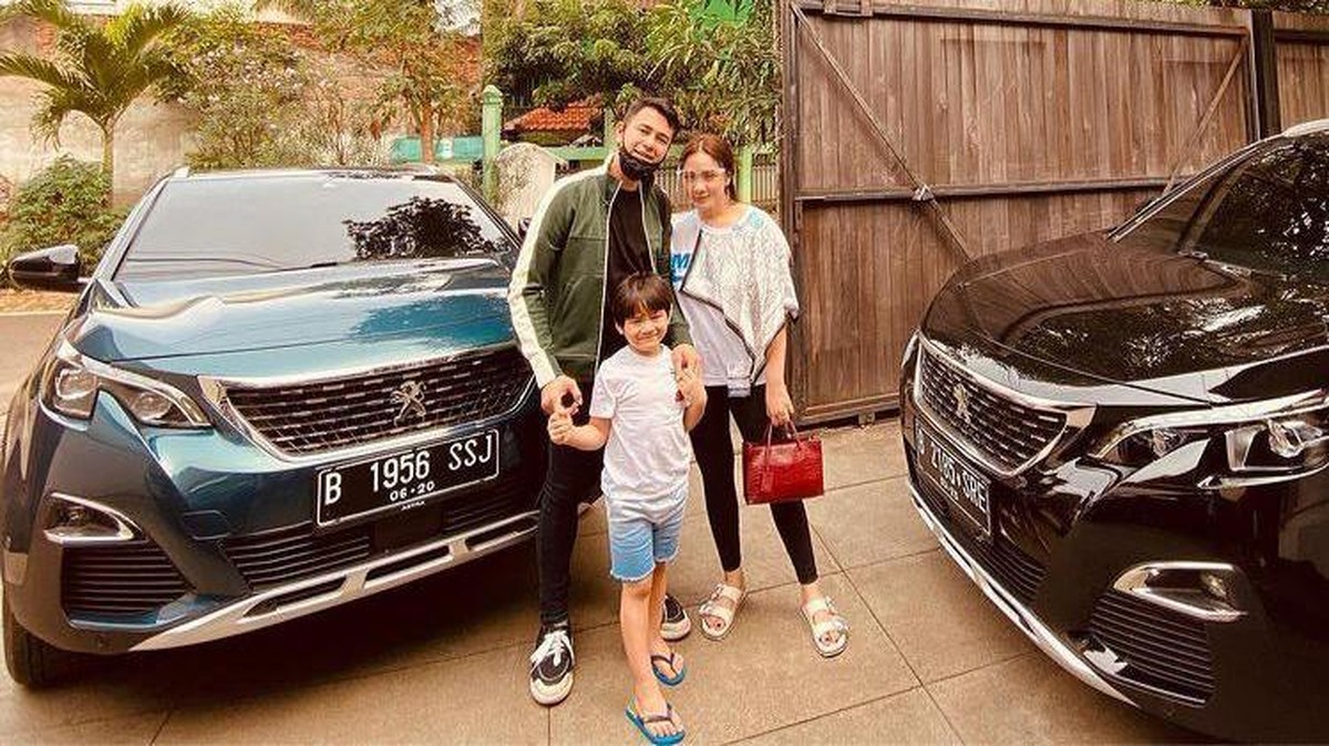 Lamborghini ringsek tabrak kijang kapsul&comma; berikut koleksi mobil mewah Raffi Ahmad