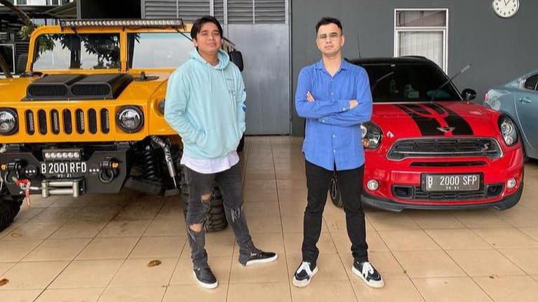 Lamborghini ringsek tabrak kijang kapsul, berikut koleksi mobil mewah Raffi Ahmad