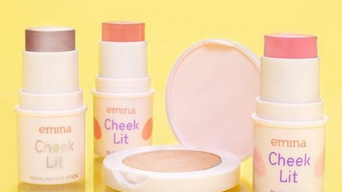 Makeup Glowing Natural dengan Emina Blush Stick and Highlighter Series