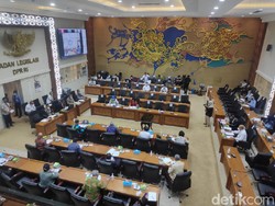 Yasonna Celetuk SK di Depan Legislator Demokrat Bikin Anggota DPR Tertawa