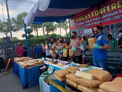 Bongkar Jaringan Narkoba di Sumut, Polres Jakbar Sita 144,5 Ton Ganja