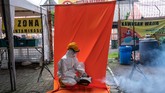 FOTO: Potret Relawan Pandemi Covid-19 Yogya Penanganan covid-19 butuh dukungan seluruh unsur masyarakat. Keberadaan relawan sangat membantu penanganan pandemi.