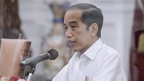 Jokowi Minta Jangan Diamkan Perlakuan Tak Baik di All England