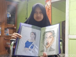 Berkenalan dengan Rahma, Gadis Difabel Cantik yang Jago Melukis