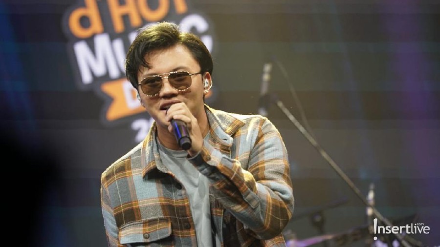 Rizky Febian