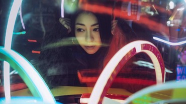 img-title Video Klip 'One Last Kiss' Milik Utada Hikaru Tuai Pujian