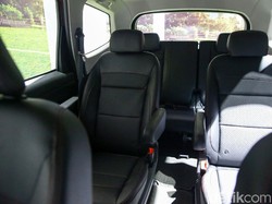 Hyundai Stargazer Pakai Captain Seat Tambah Rp 1 Juta, di Wuling Confero Free